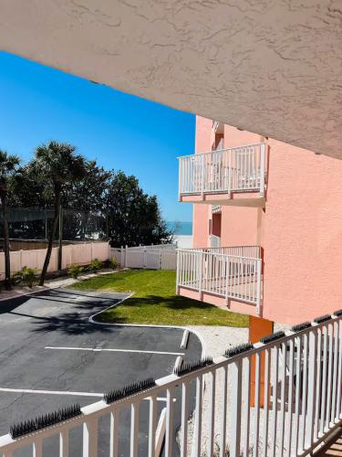 23e1b641-ffd7-418a-a14c-cd0d0f9990d8