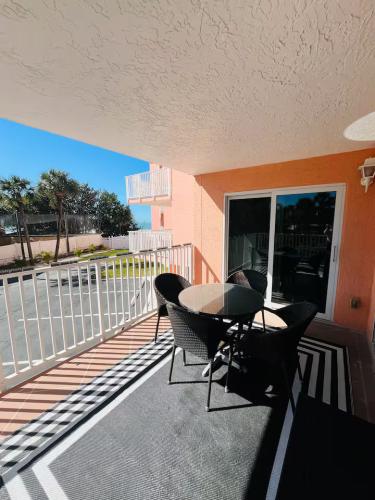 c9c48700-be26-4819-820b-043a285e1679