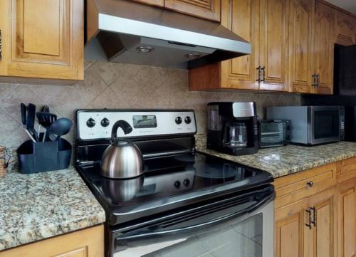 photo_5996906868418661407_y