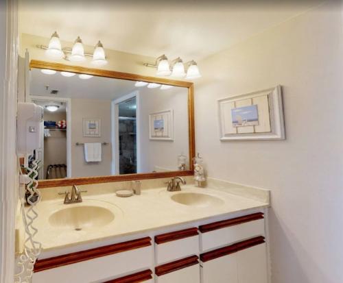 photo_5996906868418661408_y_1