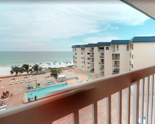 photo_5996906868418661427_y