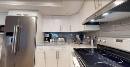 photo_5996906868418661484_y