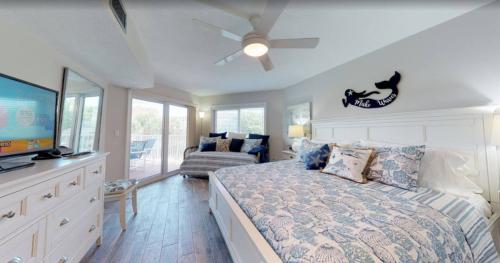 photo_5996906868418661489_y