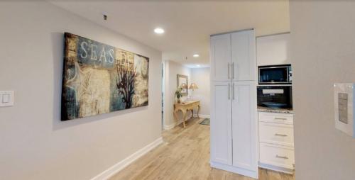 photo_5996906868418661496_y