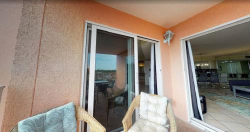 photo_5996906868418661546_y