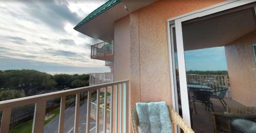 photo_5996906868418661547_y