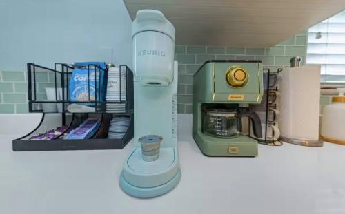 photo_5996906868418661622_y