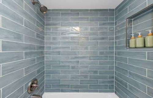 photo_5996906868418661625_y